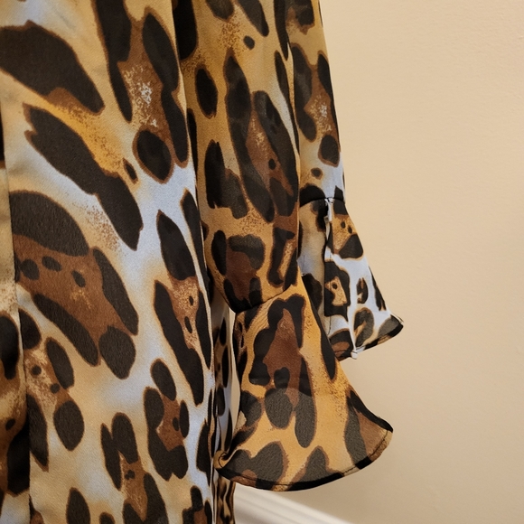 Cheetah Printed Blouse 😎! - Picture 4 of 8